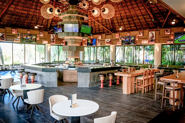 El Pakal Sports Bar 