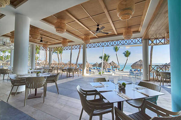 Las Olas - Restaurant de Plage International