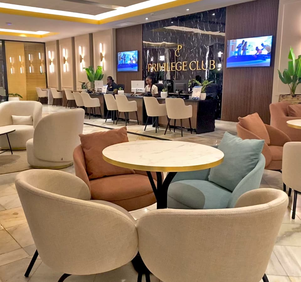 Privilege Lounge2 Privilege Lounge2